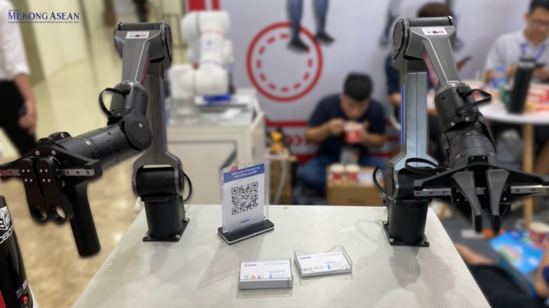 Robot, UAV Make iN Vietnam quy tụ tại triển lãm VIIE 2025 Robot, UAV Make iN Vietnam quy tụ tại triển lãm VIIE 2025