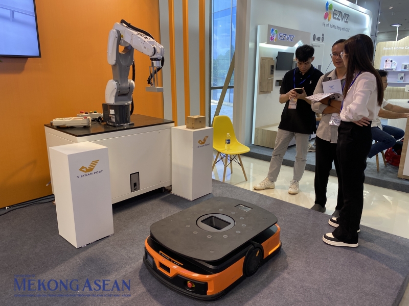 Robot, UAV, AI 'Make in Vietnam' quy tụ tại triển lãm VIIE 2025 Robot, UAV, AI 'Make in Vietnam' quy tụ tại triển lãm VIIE 2025