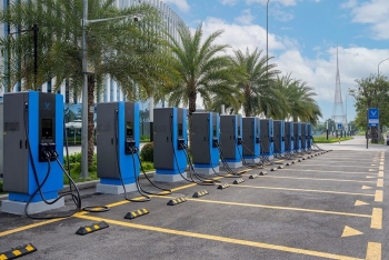 Ông Phạm Nhật Vượng chuyển nhượng hơn 60 triệu cổ phiếu VIC sang VinEnergo