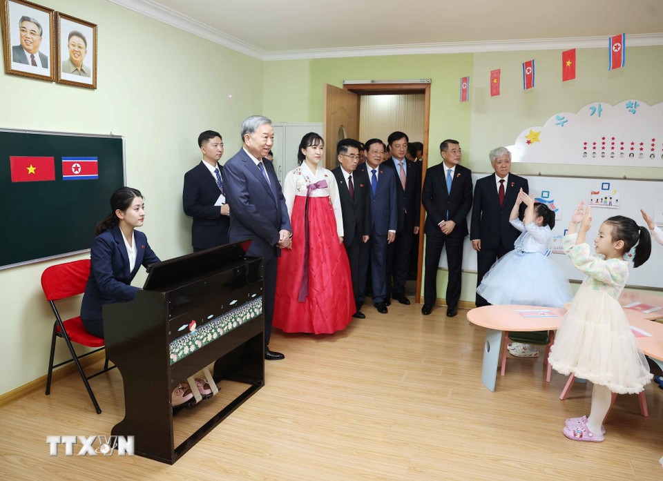 Tổng Bí thư Tô Lâm dự Lễ khánh thành tượng đài Bác Hồ tại Triều Tiên