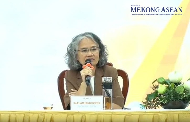Bà Phạm Minh Hương: 