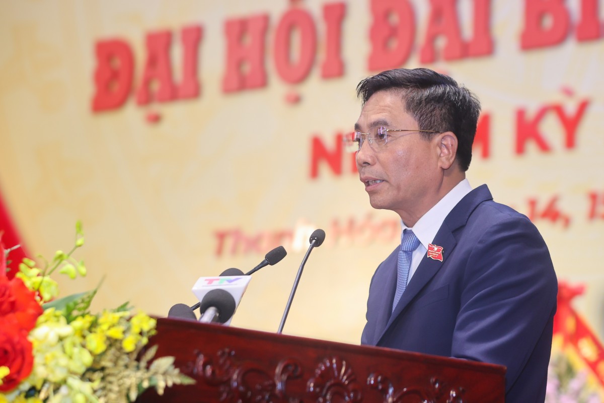 Bí thư Tỉnh uỷ Nguyễn Doãn Anh trình bày diễn văn khai mạc Đại hội - Ảnh: VGP Bí thư Tỉnh uỷ Nguyễn Doãn Anh trình bày diễn văn khai mạc Đại hội - Ảnh: VGP