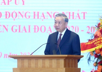 Tổng Bí thư: Văn phòng Trung ương cần đóng vai trò 'nhạc trưởng'