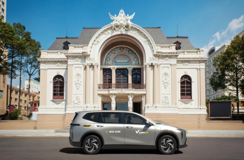 Xanh SM ra mắt dịch vụ taxi điện 7 chỗ cao cấp Xanh Limo