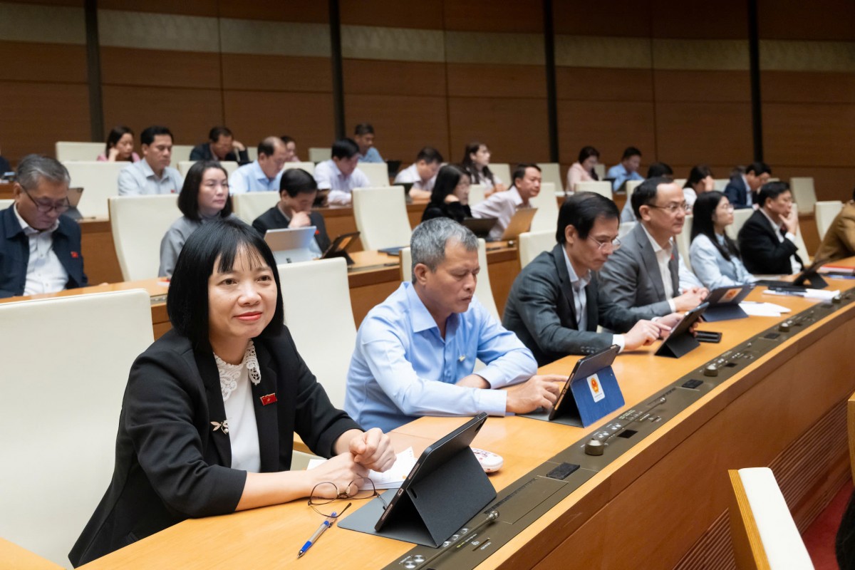 Đề xuất bổ sung điều kiện cấp thẻ nhà báo