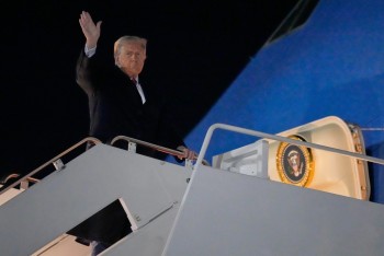 Ông Trump bắt đầu chuyến công du 5 ngày tới châu Á