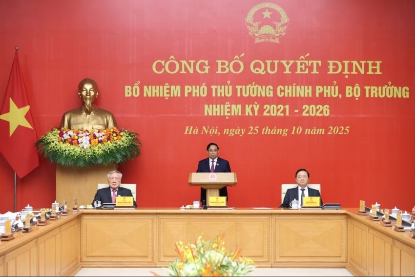 Phiên bản chính thức của 555Win trao quyết định bổ nhiệm 2 Phó Phiên bản chính thức của 555Win, 3 Bộ trưởng