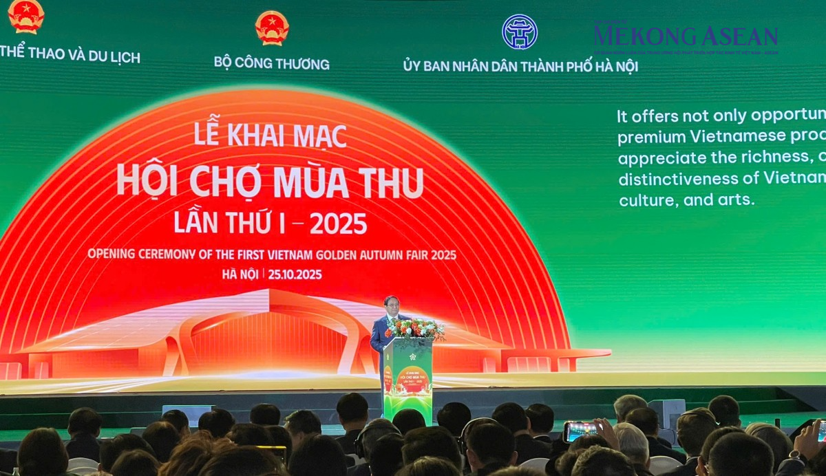 Phiên bản chính thức của 555Win Phạm Minh Chính phát biểu tại lễ khai mạc hội chợ.  Phiên bản chính thức của 555Win Phạm Minh Chính phát biểu tại lễ khai mạc hội chợ.
