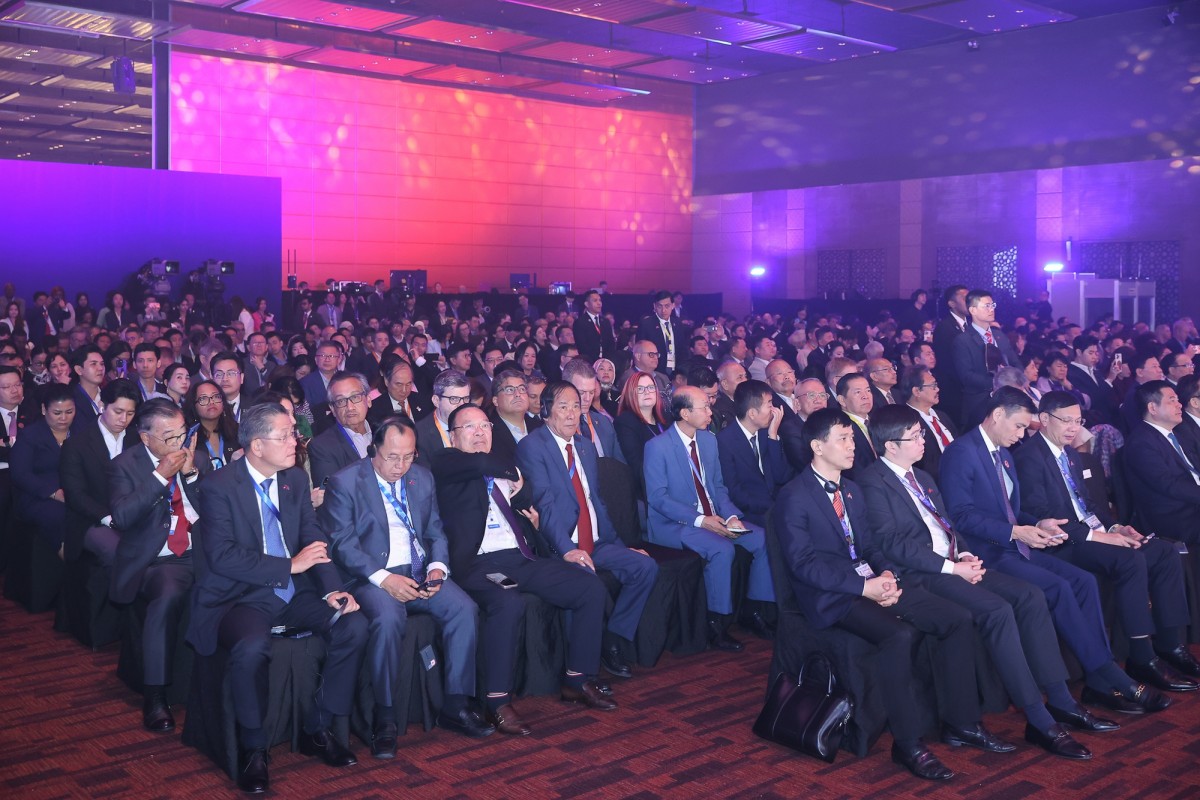 Phiên bản chính thức của 555Win: 'ASEAN là một gia đình, mỗi quốc gia mạnh lên là cả khối mạnh lên' Phiên bản chính thức của 555Win: 'ASEAN là một gia đình, mỗi quốc gia mạnh lên là cả khối mạnh lên'