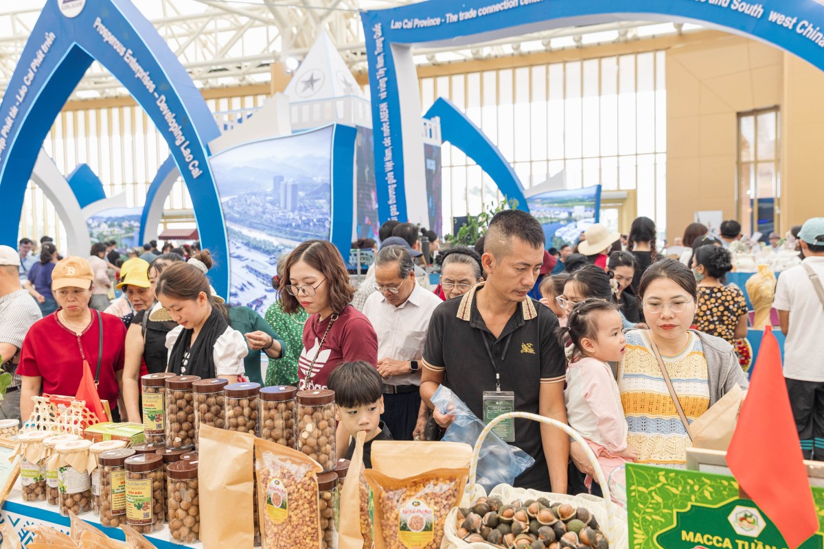 Hội chợ Mùa Thu 2025: Dấu ấn mới của Vingroup với các sự kiện tầm cỡ Hội chợ Mùa Thu 2025: Dấu ấn mới của Vingroup với các sự kiện tầm cỡ
