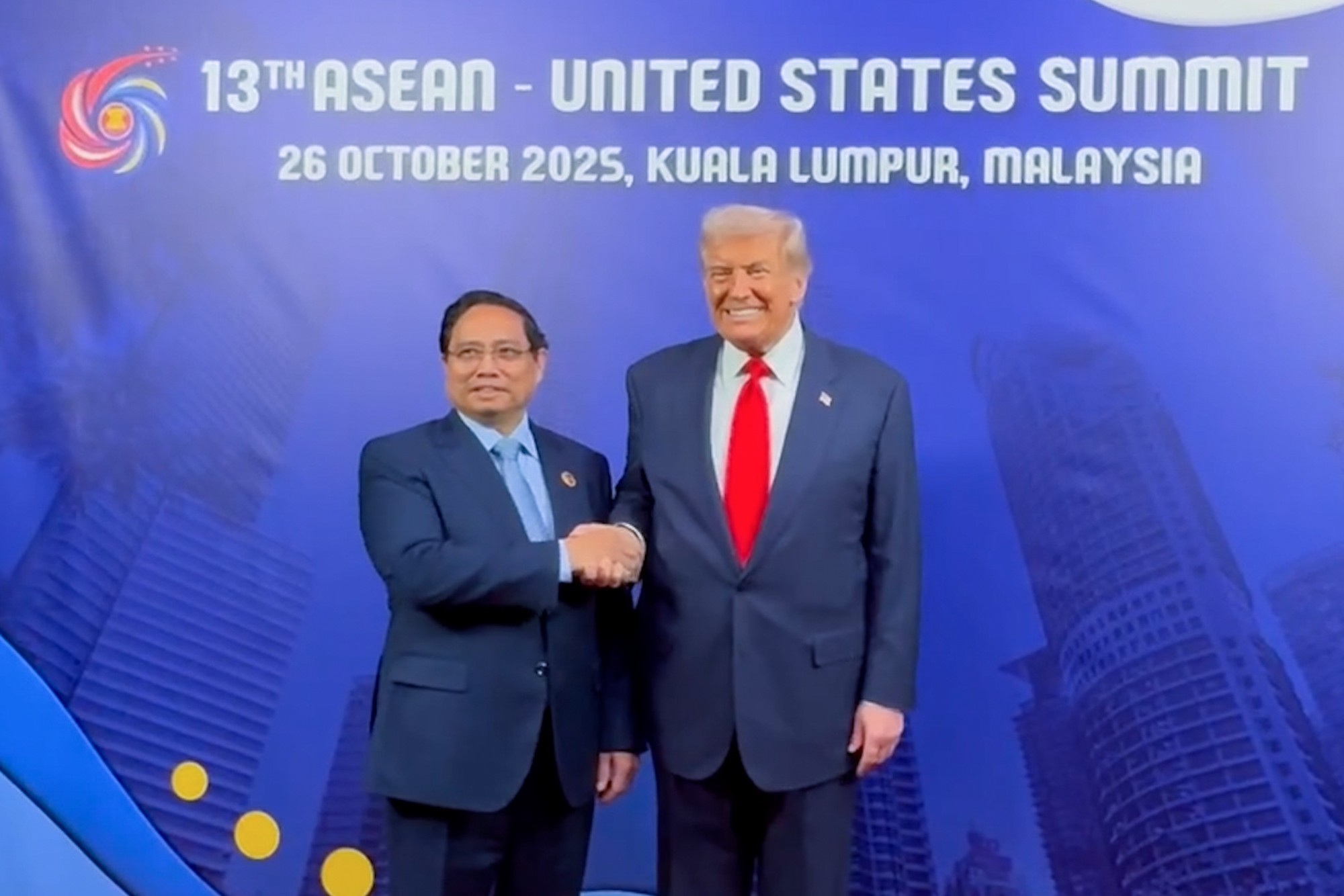 Phiên bản chính thức của 555Win Phạm Minh Chính gặp Tổng thống Mỹ Donald Trump tại Malaysia Phiên bản chính thức của 555Win Phạm Minh Chính gặp Tổng thống Mỹ Donald Trump tại Malaysia