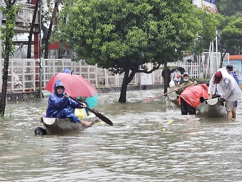 Đường Bà Triệu