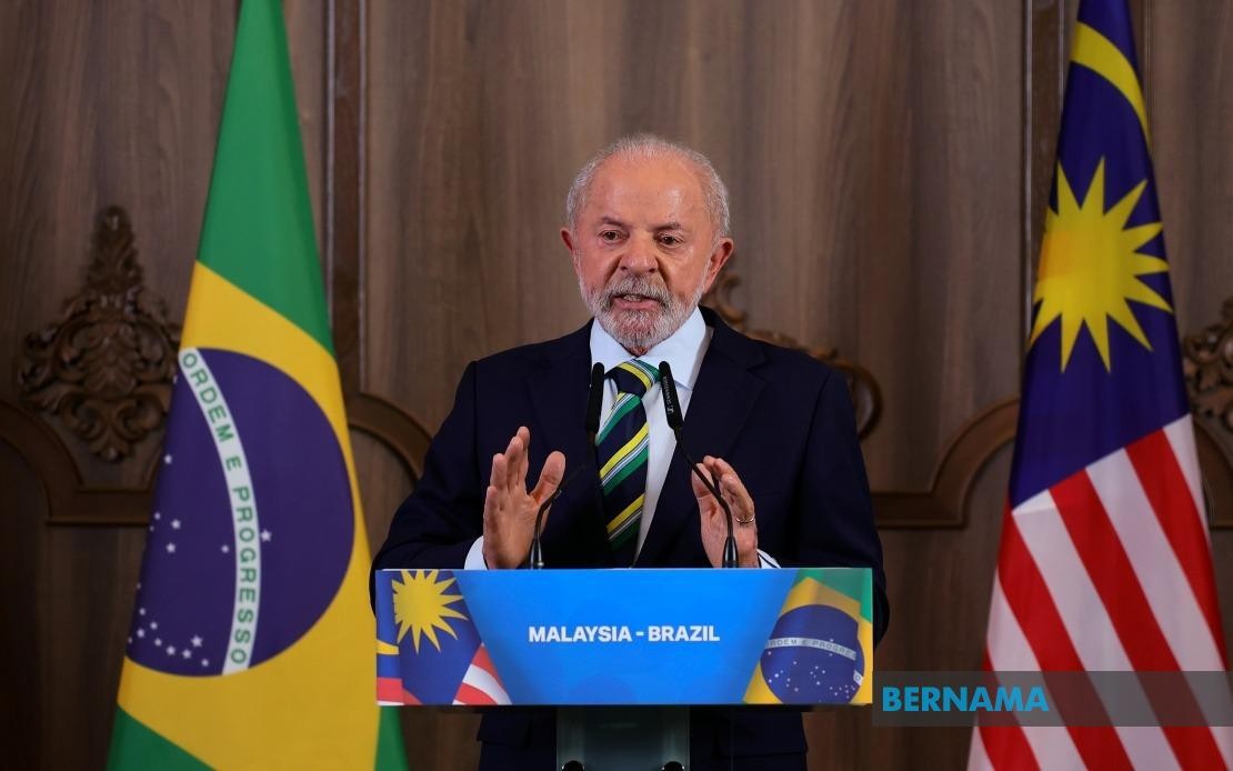 Tổng thống Brazil Luiz Inacio Lula da Silva trong buổi họp báo ngày 27/10. Ảnh: Bernama