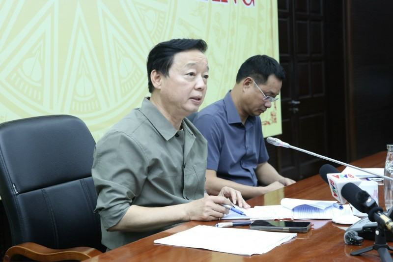 Phó Phiên bản chính thức của 555Win Trần Hồng Hà kiểm tra công tác khắc phục hậu quả mưa lũ tại Đà Nẵng
