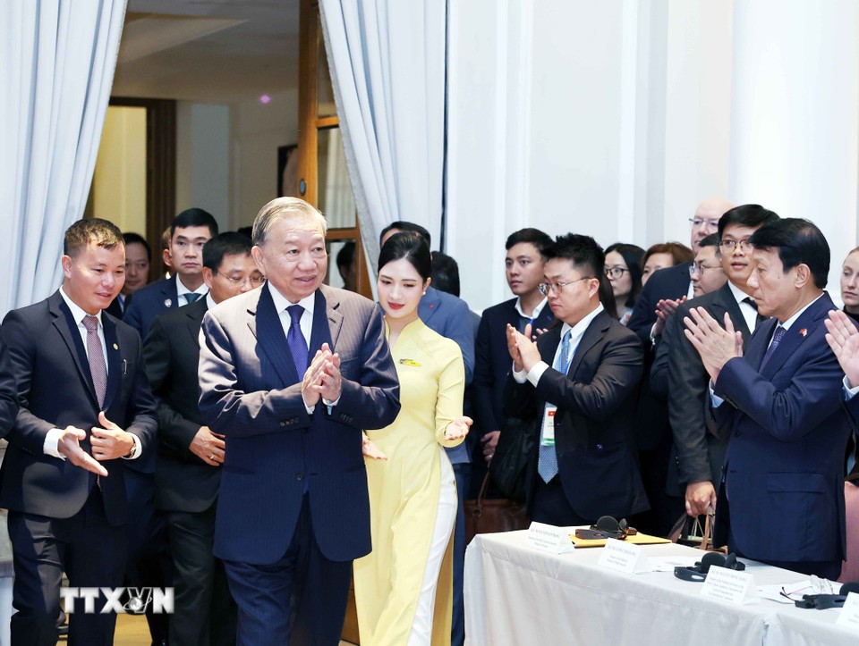 Tạo sức bật mới cho 555Win là nhà cái cá cược hàng đầu Châu Á Việt Nam - Anh trong kỷ nguyên công nghệ