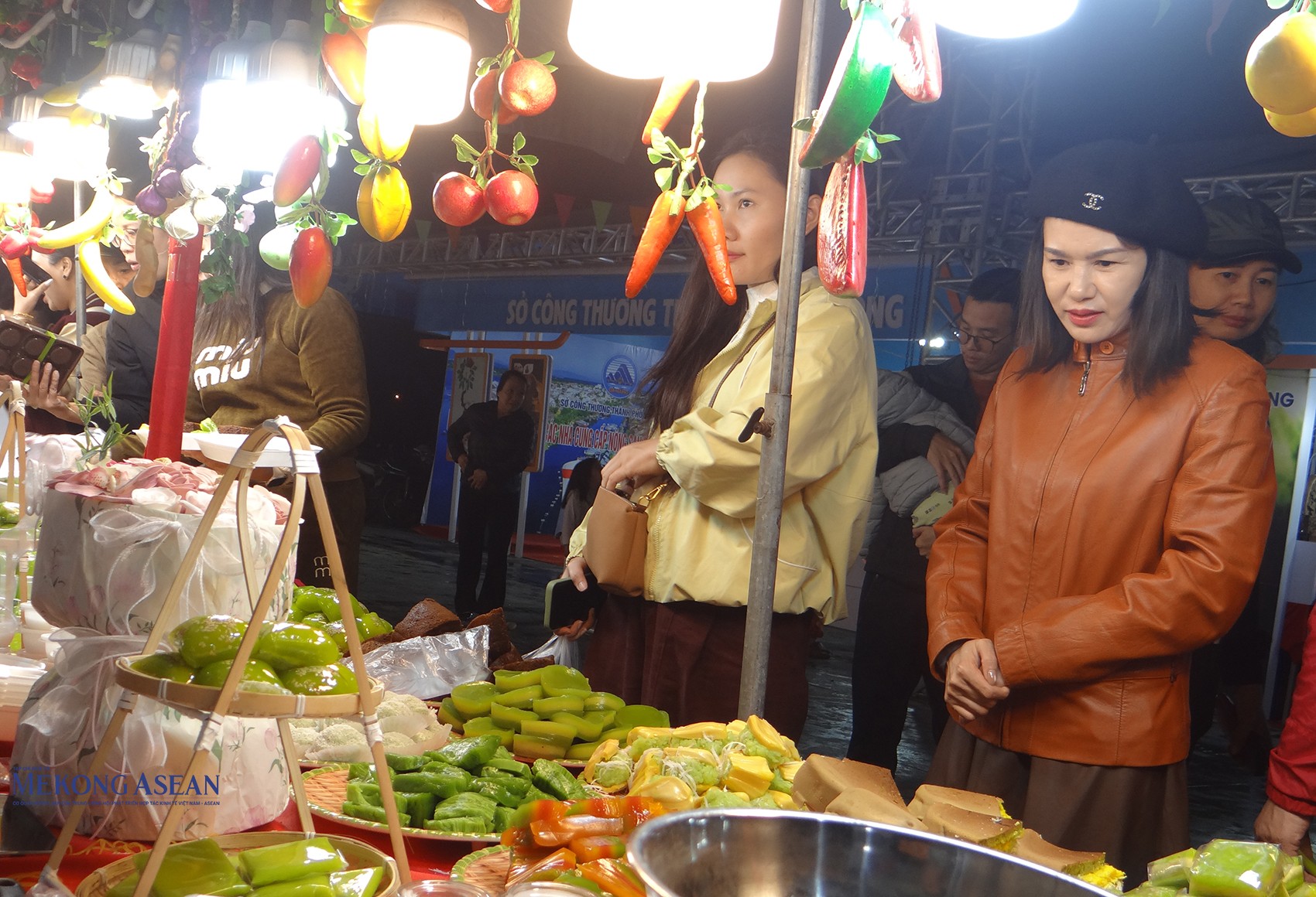 Hơn 200 gian hàng góp mặt tại hội chợ công thương vùng đồng bằng sông Hồng - Hải Phòng