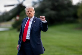 Ông Trump thấy ‘tiến triển’ trong giải quyết xung đột tại Ukraine