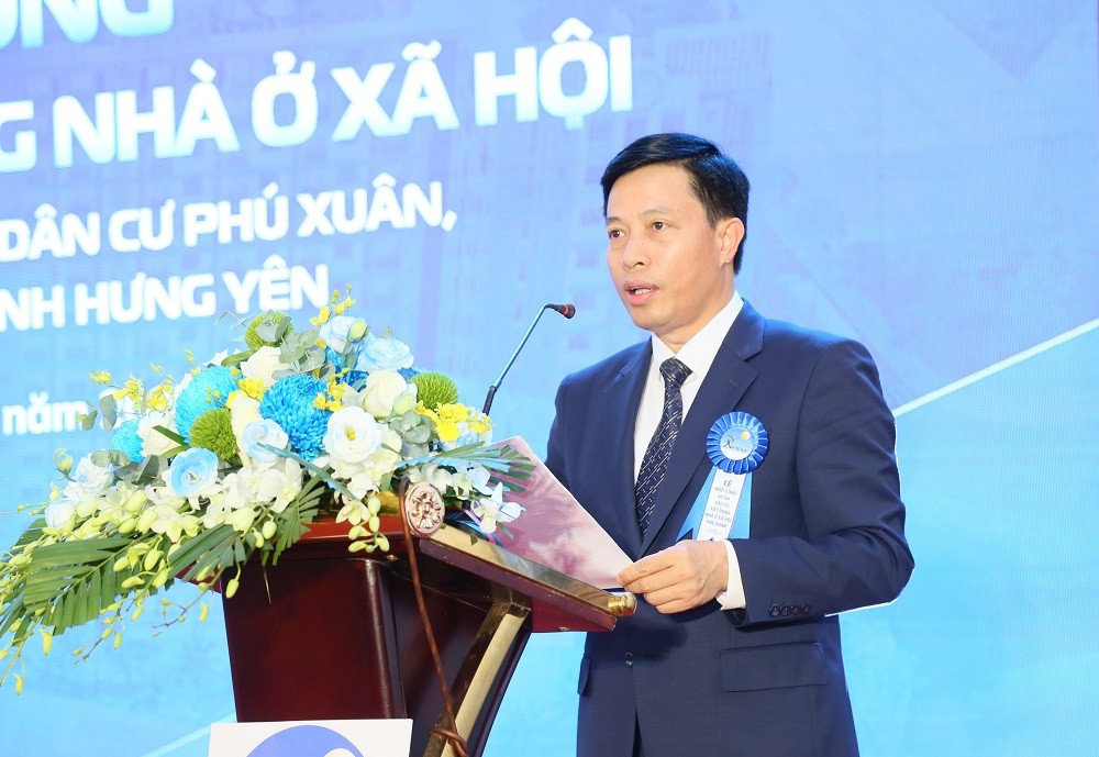 Ông Lại Văn Hoàn, Phó Chủ tịch UBND tỉnh Hưng Yên phát biểu tại lễ khởi công. Ảnh: Cổng TTĐT Hưng Yên.