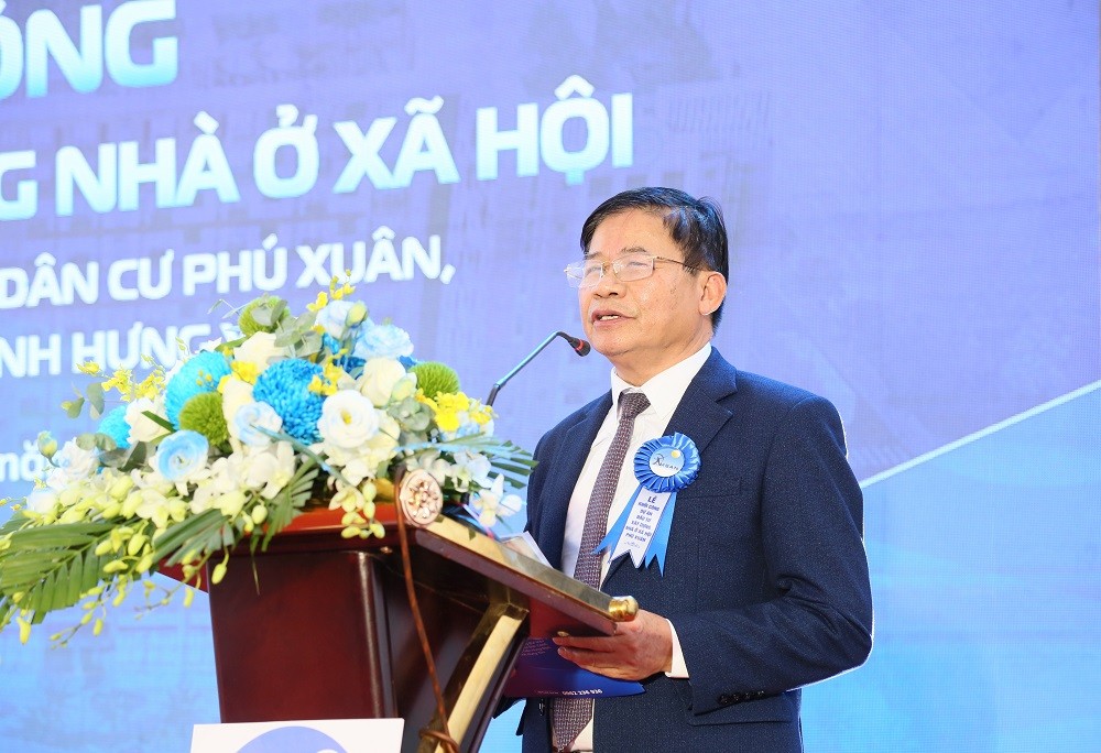 Đại diện nhà đầu tư dự án phát biểu tại lễ khởi công. Ảnh: Cổng TTĐT Hưng Yên.