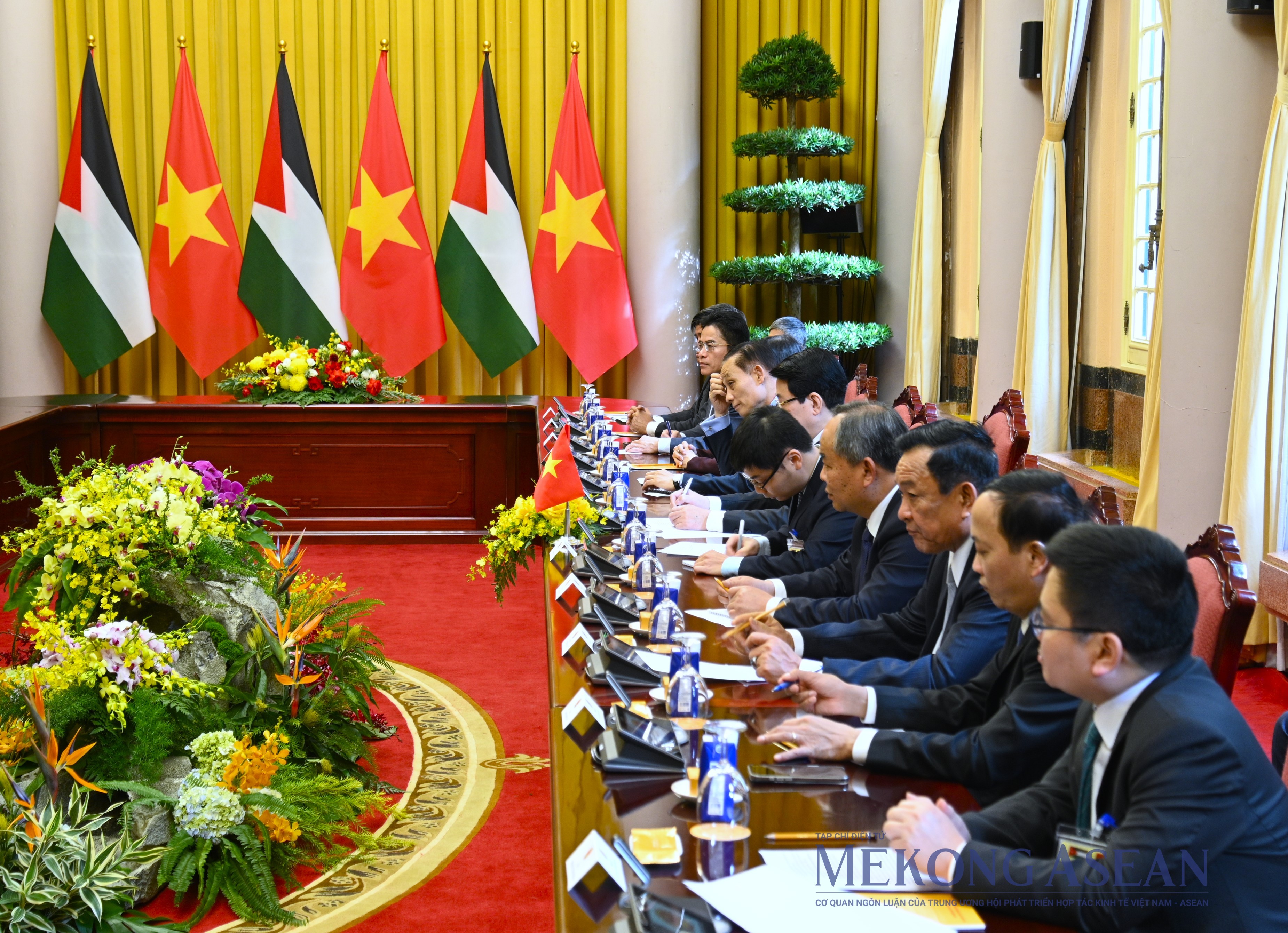 Chủ tịch nước Lương Cường hội đàm với Quốc vương Jordan