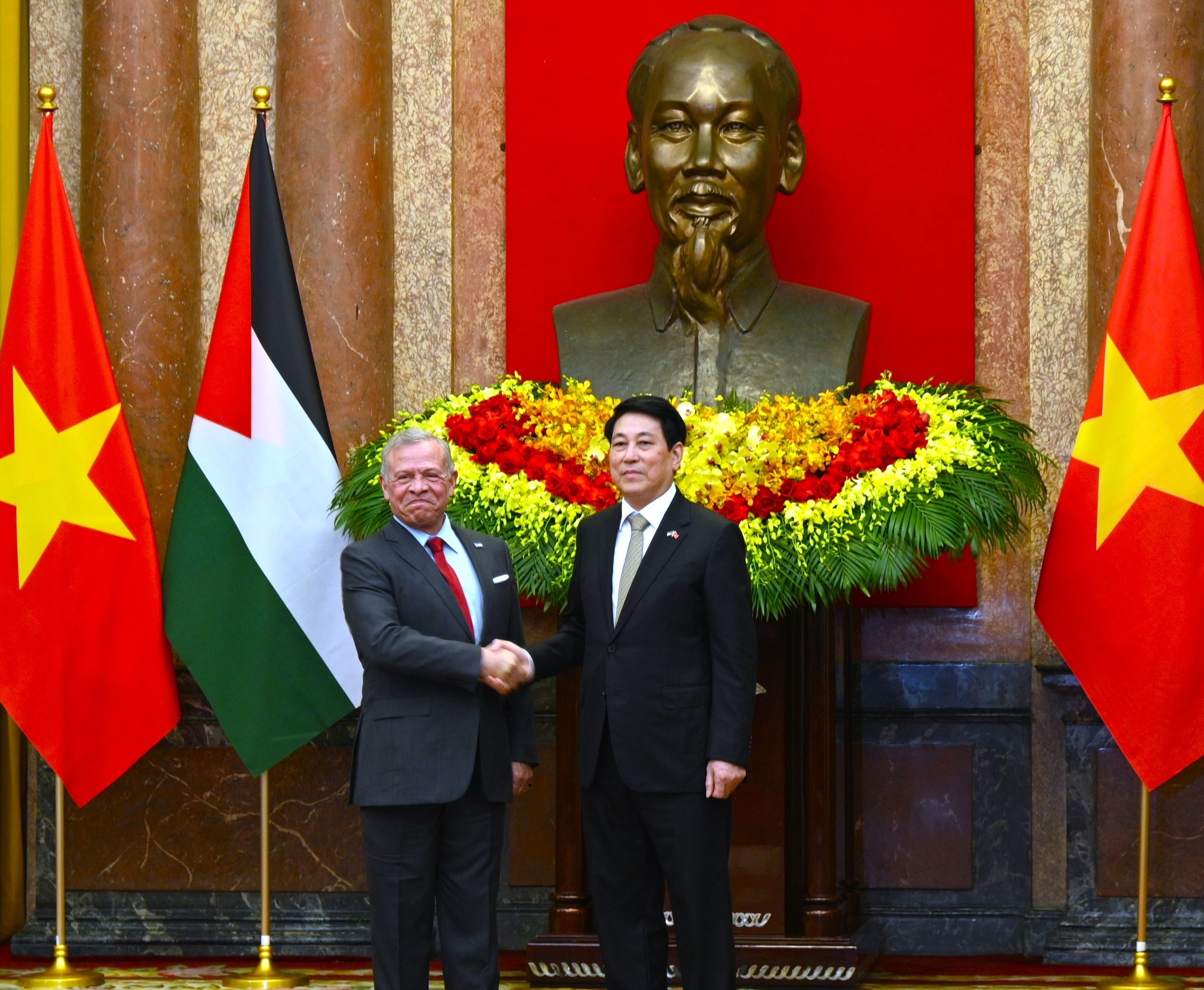 Chủ tịch nước Lương Cường hội đàm với Quốc vương Jordan