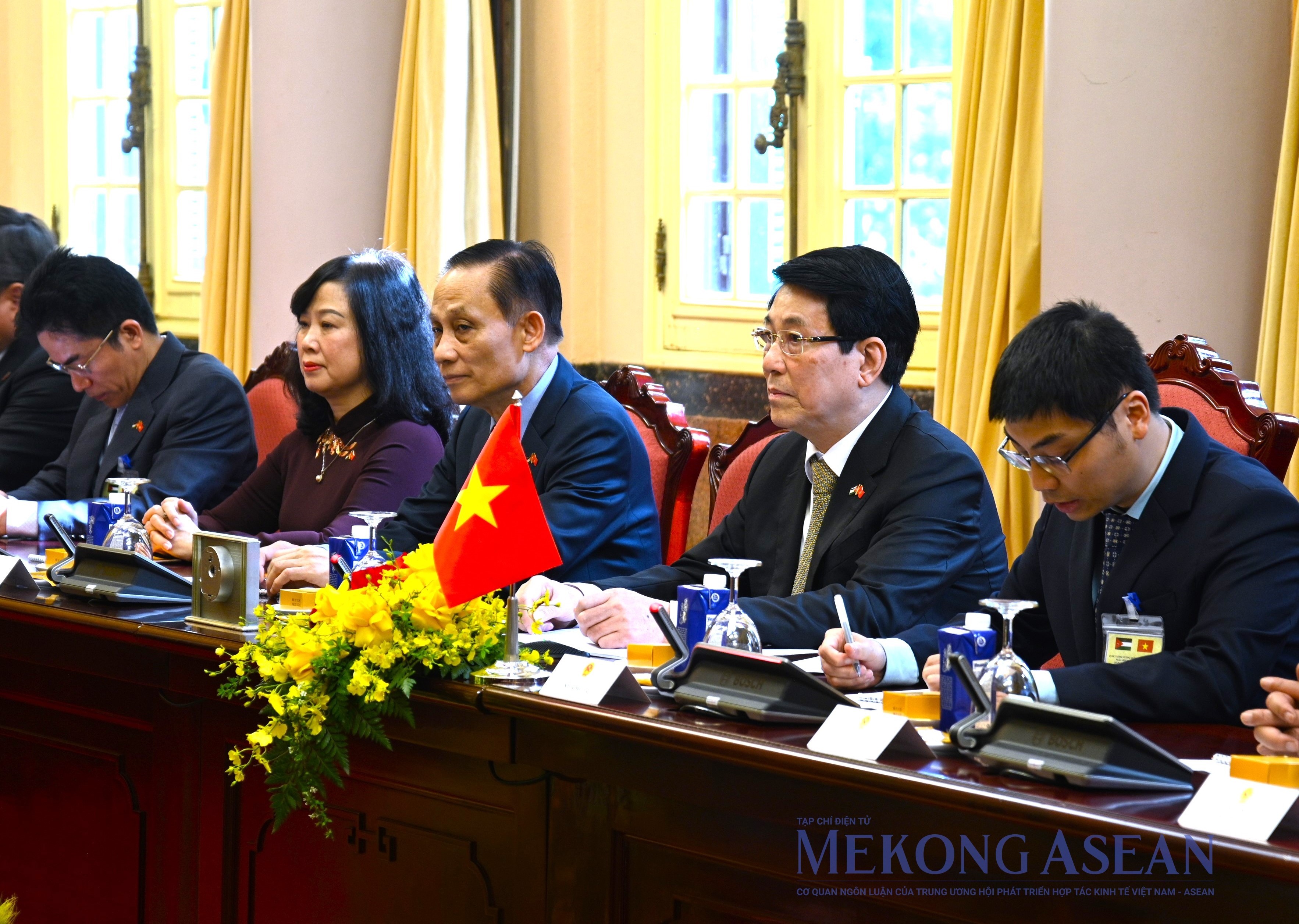 Chủ tịch nước Lương Cường hội đàm với Quốc vương Jordan