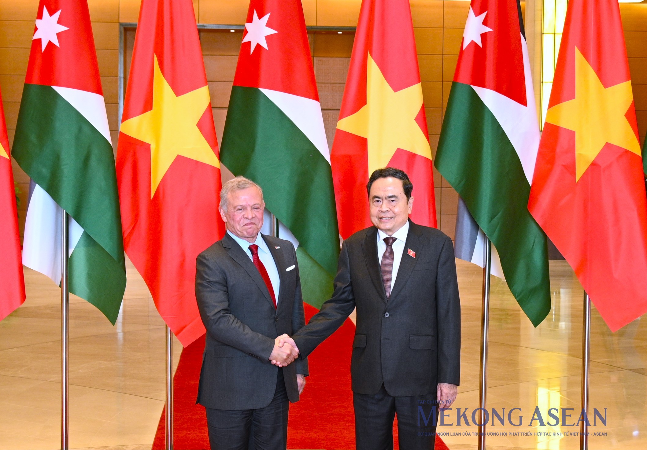 Chủ tịch Quốc hội Trần Thanh Mẫn hội kiến Quốc vương Jordan