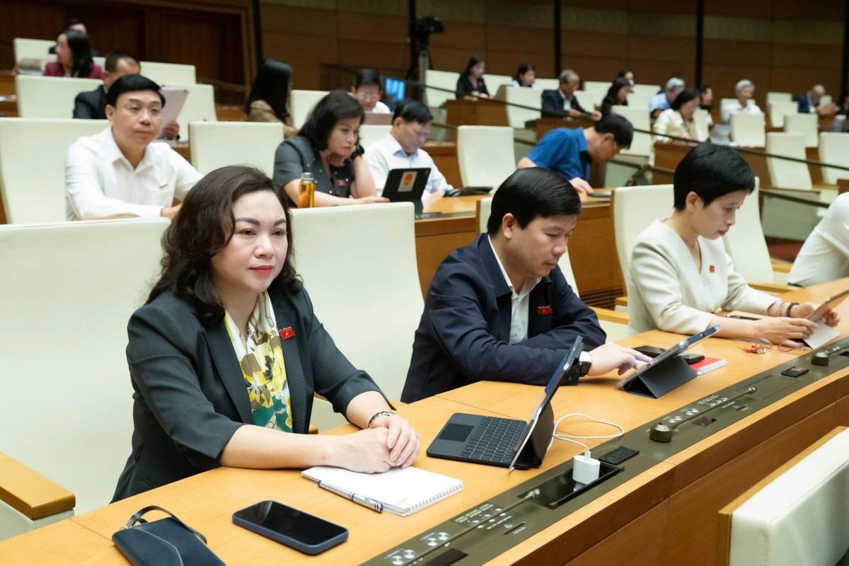 Đề xuất nhiều chính sách giảm chi phí y tế cho người dân