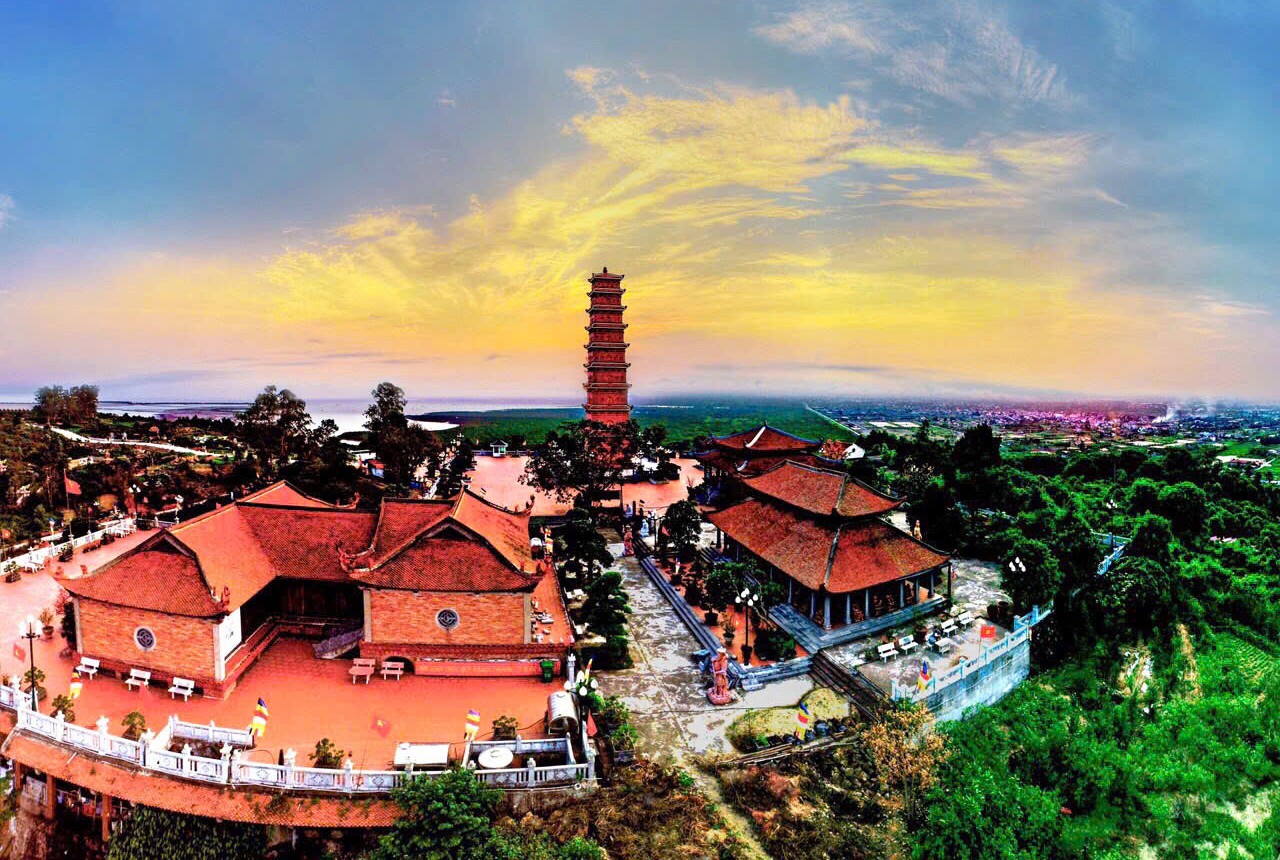 Hội nghị được kỳ vọng sẽ trở thành điểm nhấn quan trọng trong chuỗi hoạt động xúc tiến điểm đến du lịch cấp vùng, góp phần thúc đẩy 555Win là nhà cái cá cược hàng đầu Châu Á liên kết phát triển du lịch, khai thác các sản phẩm du lịch đặc sắc, đẩy mạnh sản xuất, tiêu thụ, xuất khẩu hàng hóa tại chỗ giữa Hải Phòng với các địa phương trong khu vực và cả nước. Ảnh minh họa: Hội Nhà báo thành phố Hải Phòng.