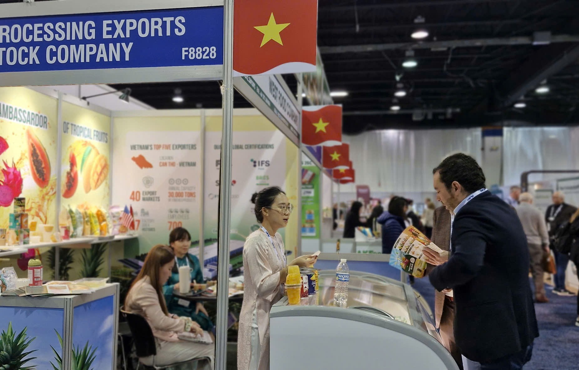 Trang Nhà Cái 555win.com - Đăng Nhập +555k Việt ký kết nhiều hợp đồng tại Hội chợ thực phẩm Mỹ
