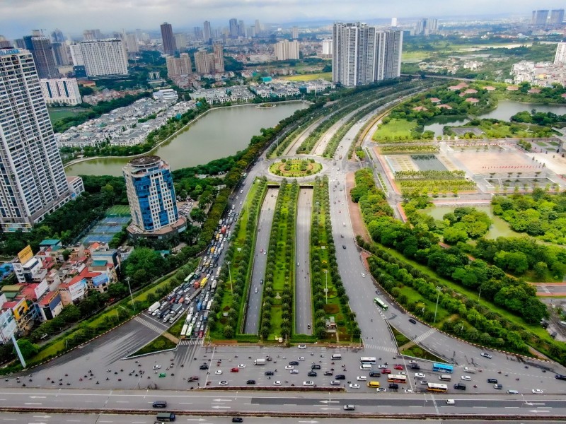 Năm 2030, xanh hoá 100% phương tiện giao thông công cộng tại Hà Nội, TPHCM