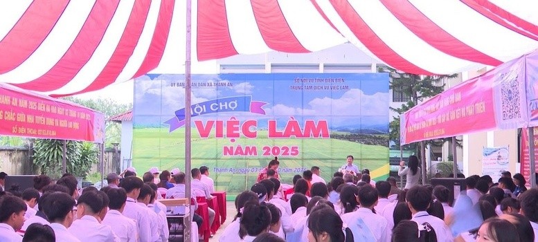 Điện Biên nhân rộng cơ hội việc làm giúp người dân vươn lên thoát nghèo