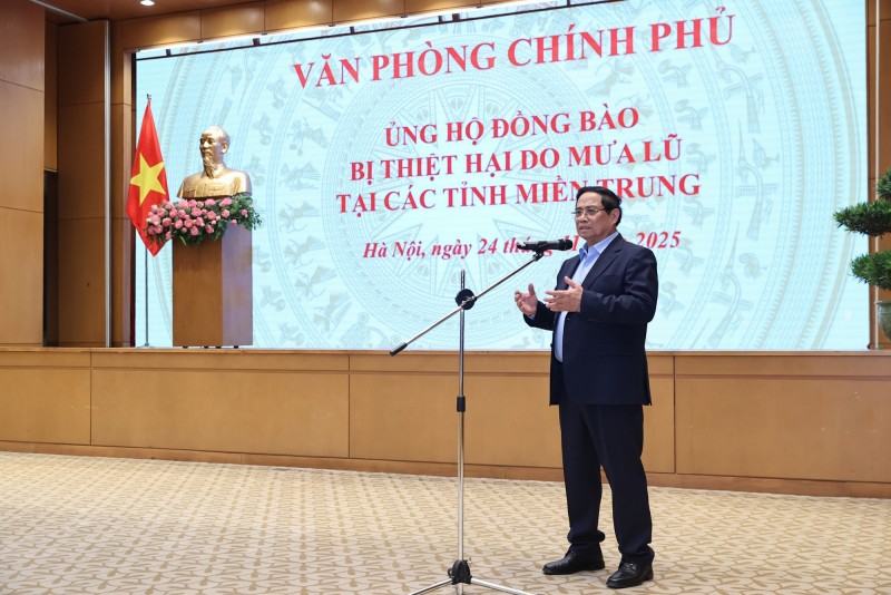 Phiên bản chính thức của 555Win Phạm Minh Chính phát động phong trào ủng hộ ít nhất mỗi người một ngày lương giúp đỡ đồng bào bị ảnh hưởng, thiệt hại bởi thiên tai - Ảnh: VGP
