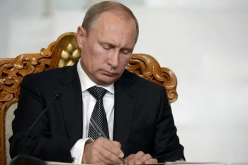 Tổng thống Putin gửi lời chia buồn với Thái Lan về thiệt hại do lũ lụt