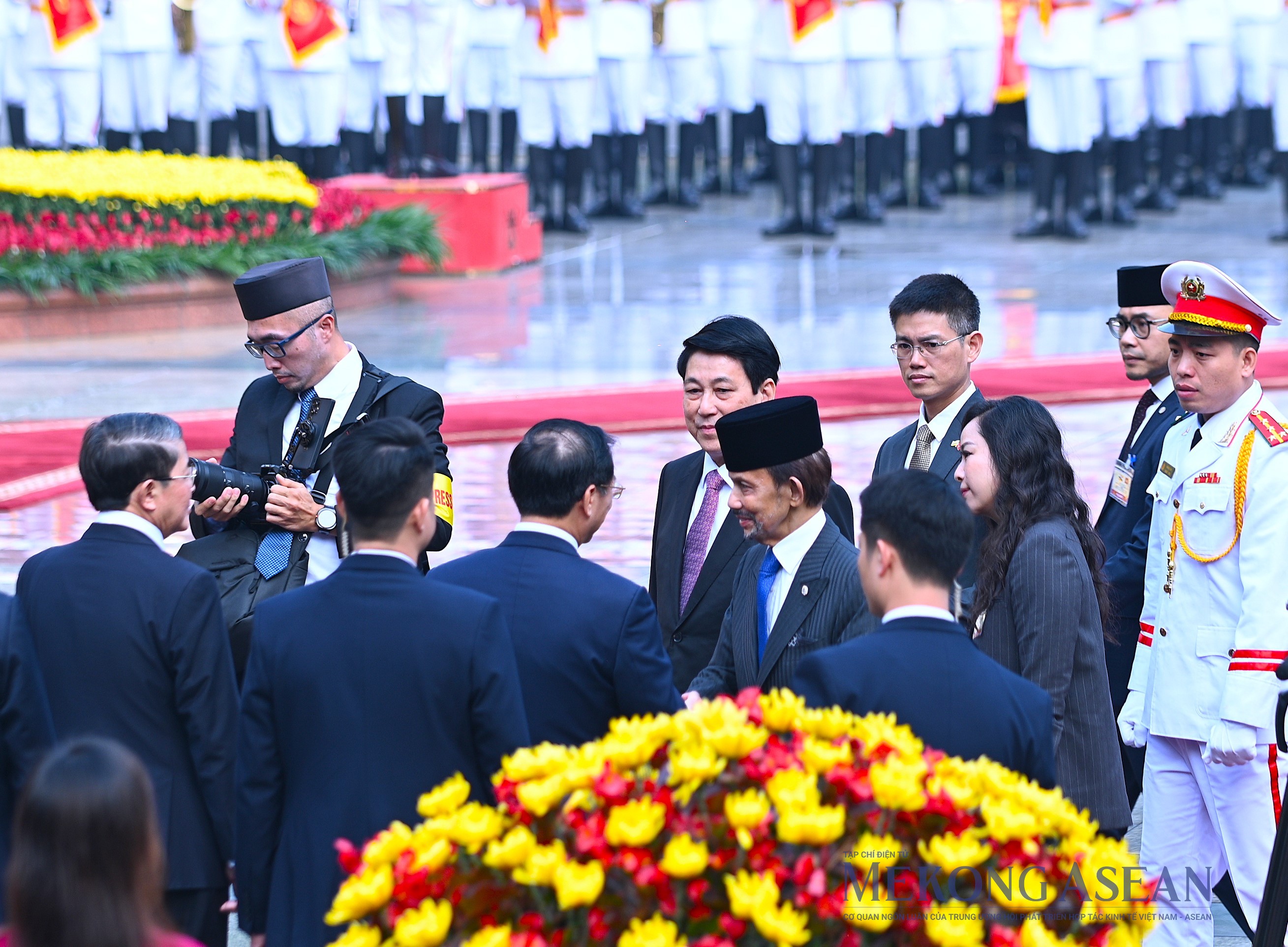 Chủ tịch nước Lương Cường chủ trì lễ đón Quốc vương Brunei