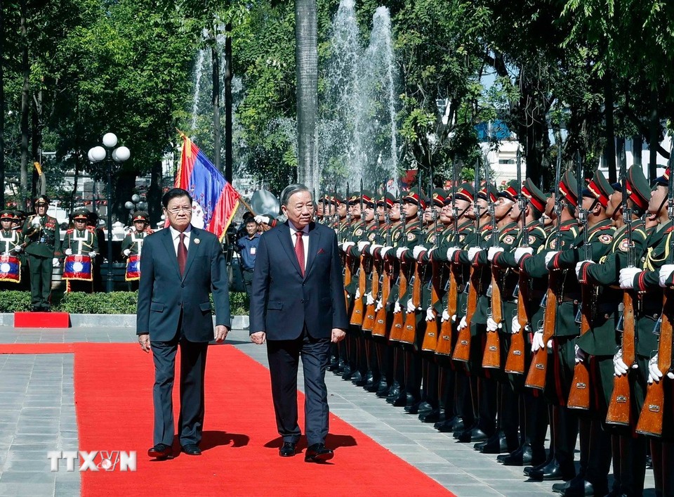 Lễ đón trọng thể Tổng Bí thư Tô Lâm và Phu nhân tại Lào