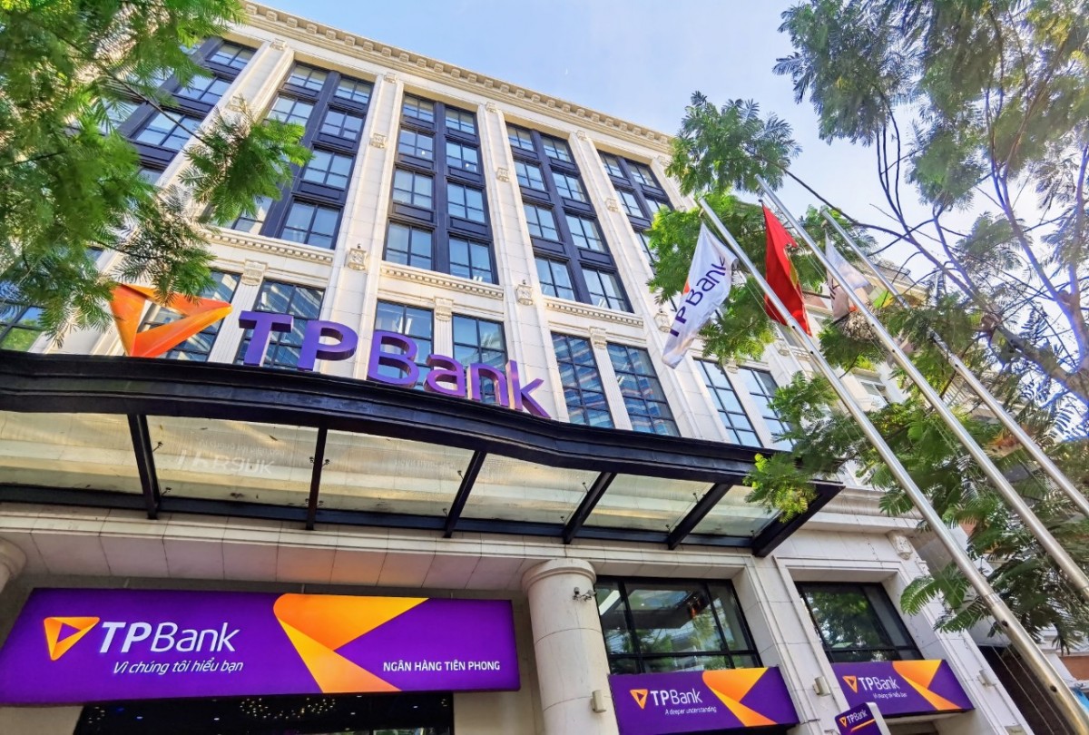 TPBank ưu tiên giảm lãi suất, đồng hành cùng người dân vùng lũ vượt khó