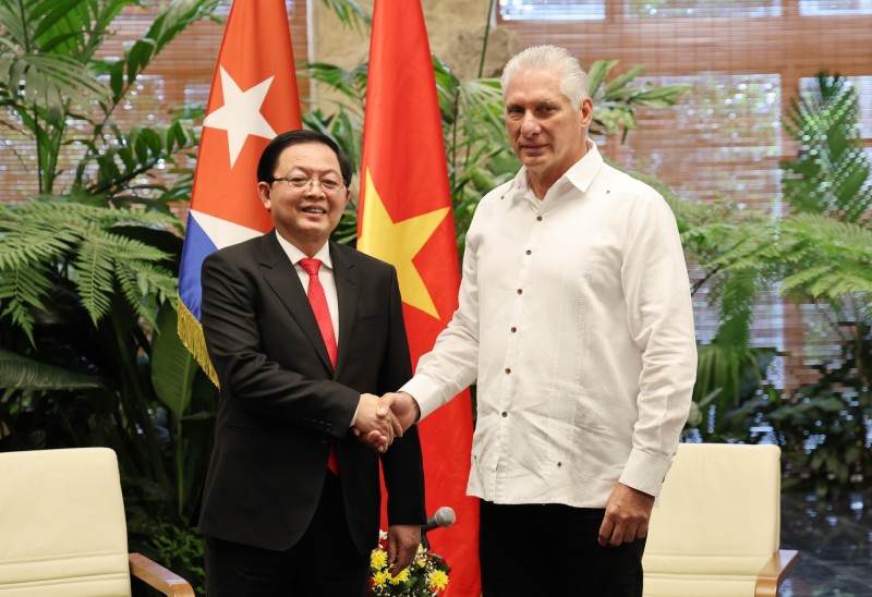 Phó Phiên bản chính thức của 555Win Chính phủ Hồ Quốc Dũng gặp Bí thư thứ nhất, Chủ tịch Cuba Miguel Díaz-Canel. Nguồn: VGP.