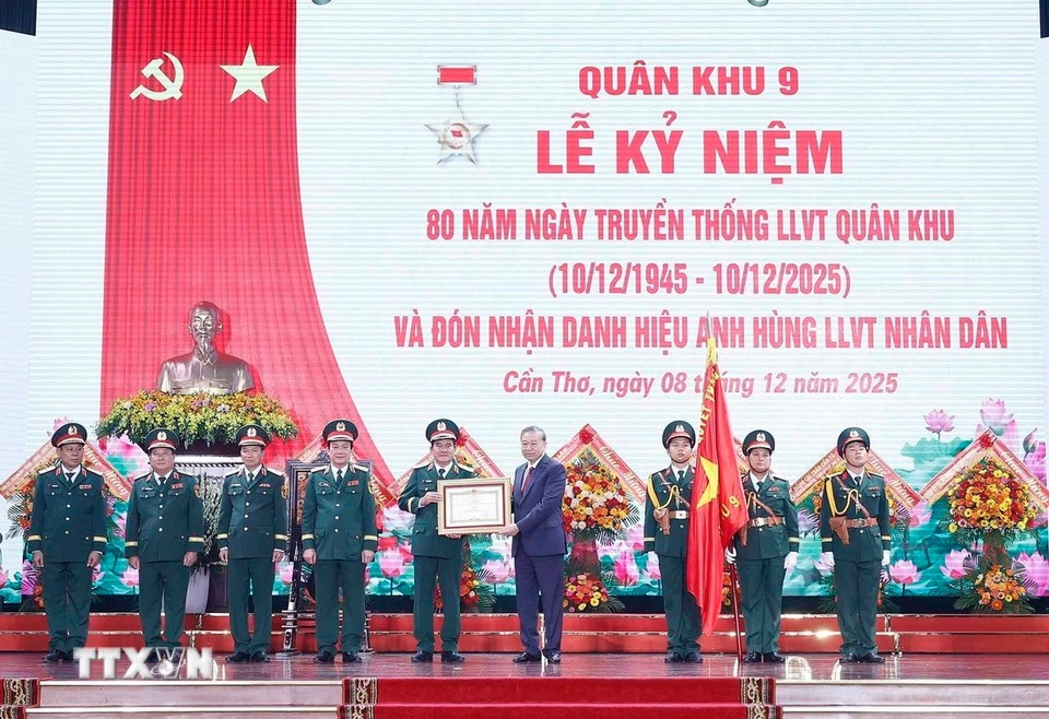 Xây dựng lực lượng vũ trang Quân khu 9 cách mạng, chính quy, tinh nhuệ, hiện đại