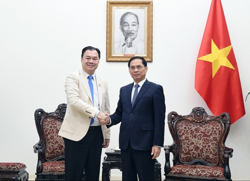 Phó Thủ tướng tiếp Phó Chủ tịch Tập đoàn Phongsupthavy, Lào