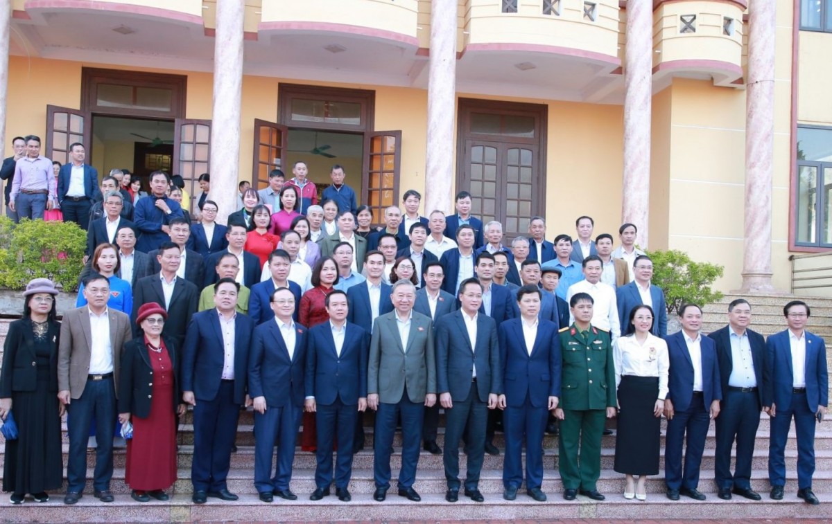 Tổng Bí thư Tô Lâm tiếp xúc cử tri tỉnh Hưng Yên