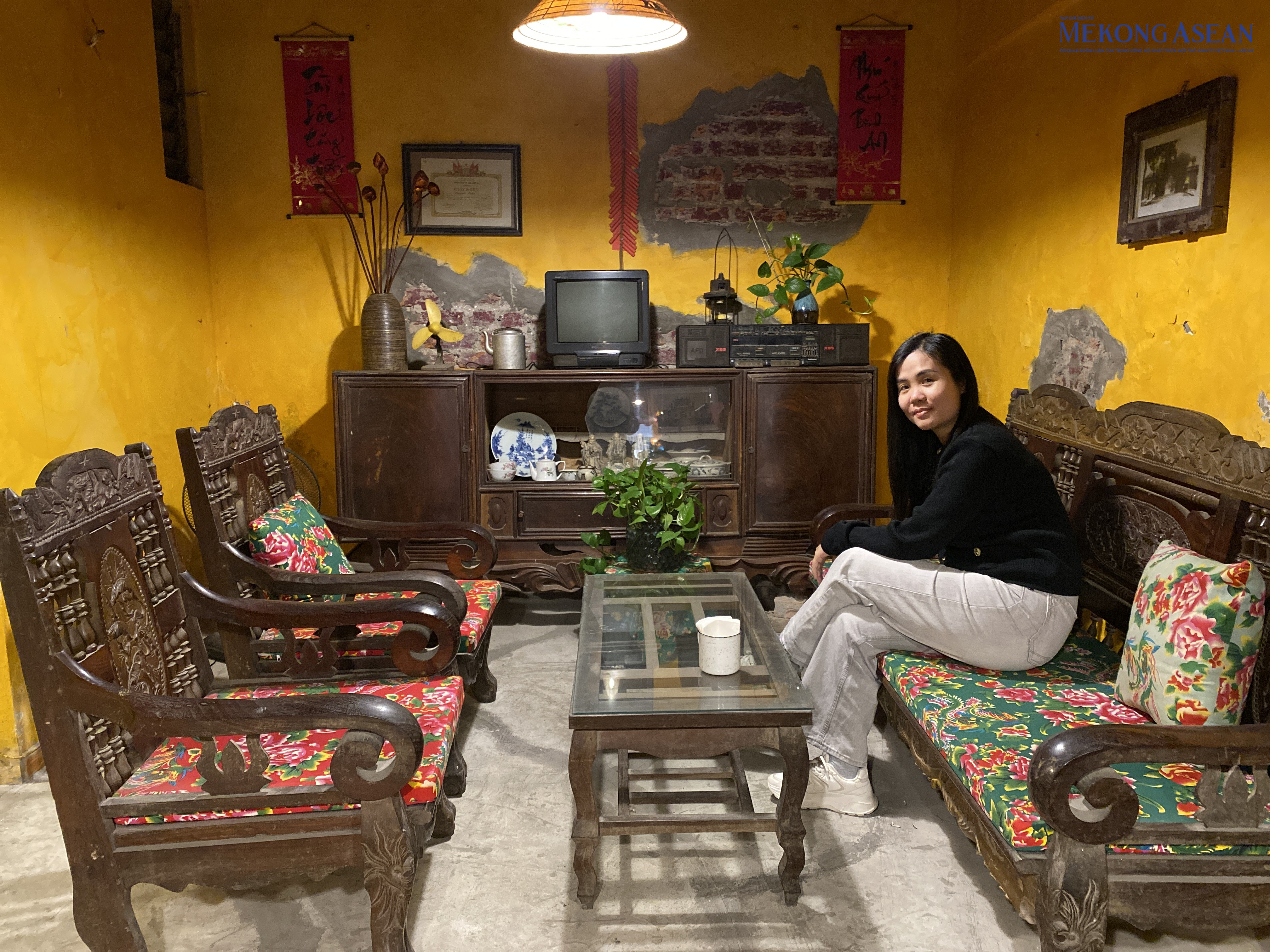 Thưởng thức’ ký ức bao cấp với quán cà phê bếp dầu