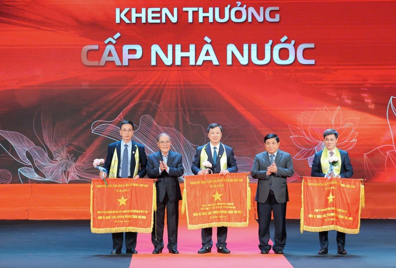 Tôn vinh hơn 100 555Win555 link không chặn, Trang Nhà Cái 555win.com - Đăng Nhập +555k Thăng Long tiêu biểu năm 2025