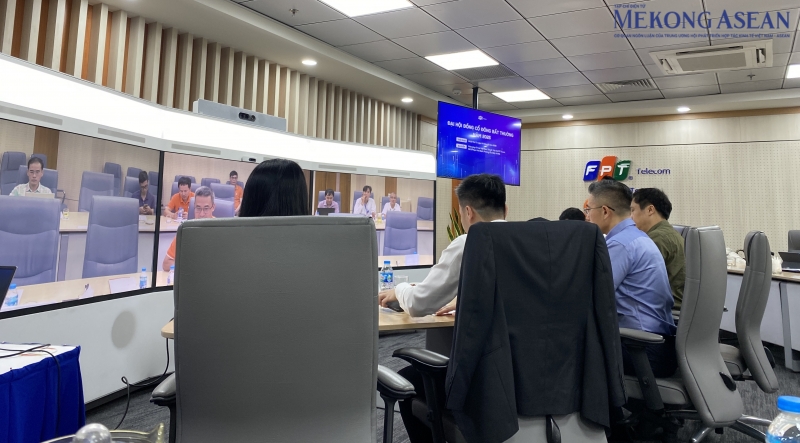 Tại Hà Nội, ĐHĐCĐ bất thường 2025 của FPT Telecom được tổ chức tại tầng 9, toà nhà FPT Tower, số 10 Phạm Văn Bạch, phường Cầu Giấy.
