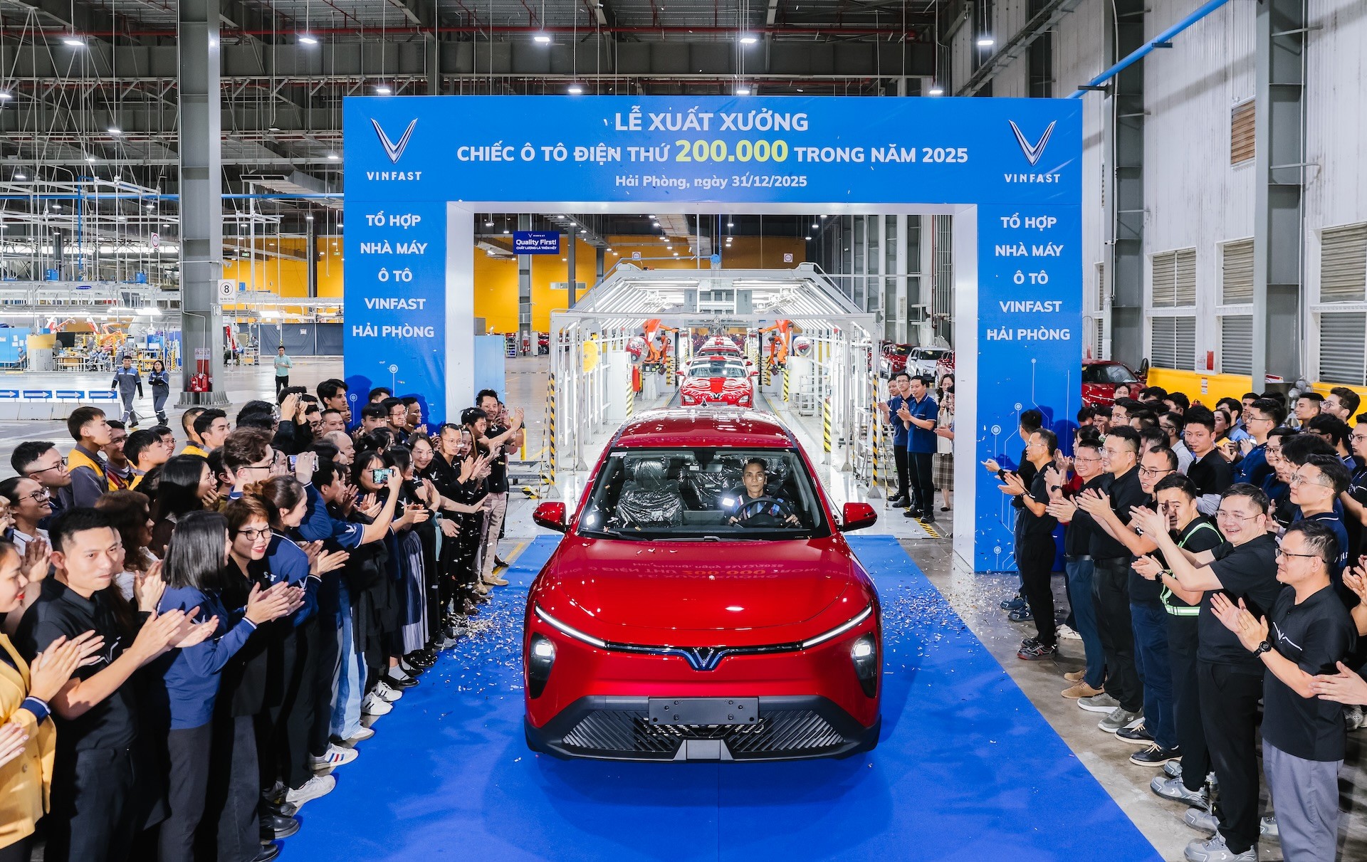Nhà máy VinFast Hải Phòng cán mốc 200.000 ô tô điện xuất xưởng năm 2025