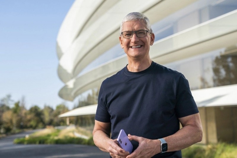 Năm 2025, CEO Apple Tim Cook nhận 74,3 triệu USD thù lao, phần lớn từ cổ phiếu.