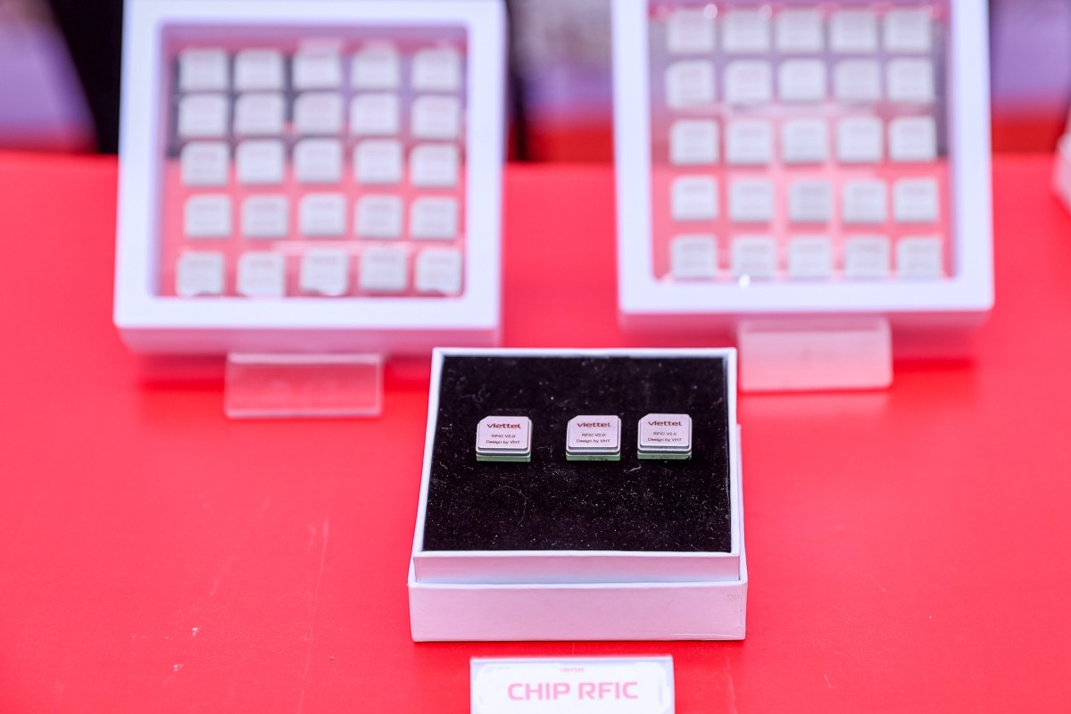 Các sản phẩm chip trưng bày tại Lễ khởi công - Ảnh: VGP