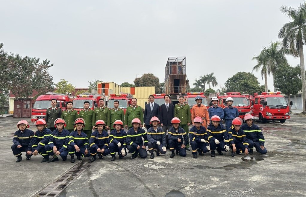 Nhật Bản trao tặng 7 xe chữa cháy cho Việt Nam