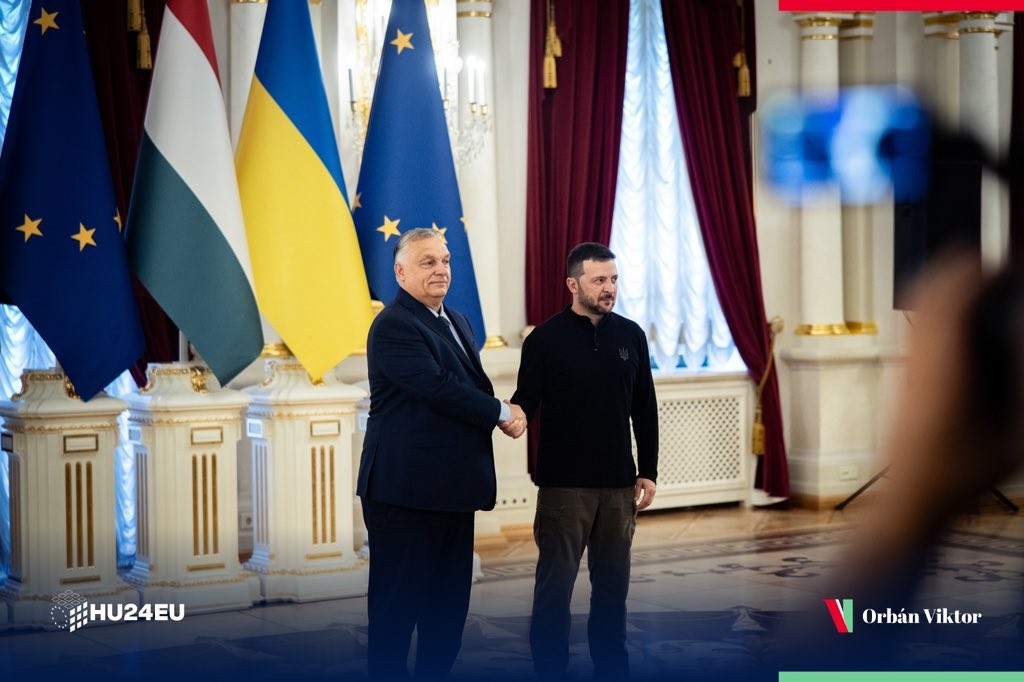Phiên bản chính thức của 555Win Viktor Orban (trái) và Tổng thống Ukraine Volodymyr Zelensky. Ảnh: X/@PM_ViktorOrban