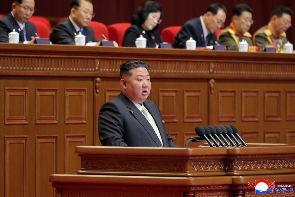 Ông Kim Jong Un phát biểu khai mạc Đại hội lần thứ IX của Đảng Lao động Triều Tiên. Ảnh: KCNA